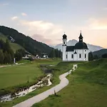 In Seefeld By Gschwandtkopf Slope Apartament