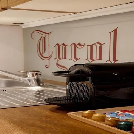 In Seefeld By Gschwandtkopf Slope 아파트